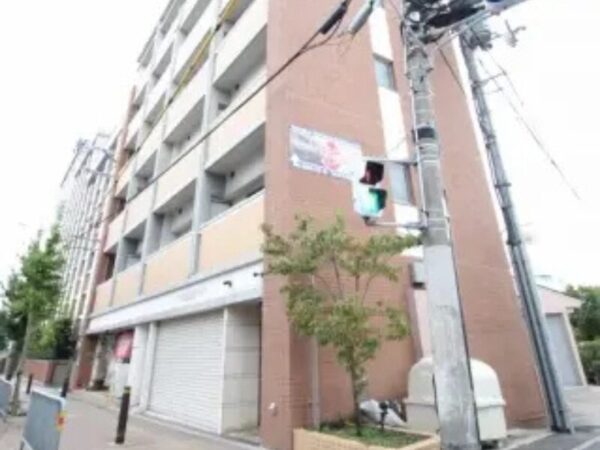 ファービースコート東野